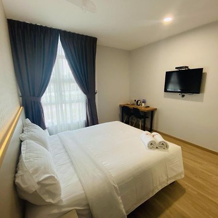 Hotel U And Me Kulai Dış mekan fotoğraf