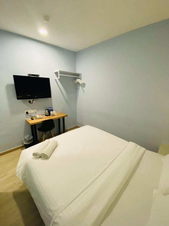 Hotel U And Me Kulai Dış mekan fotoğraf
